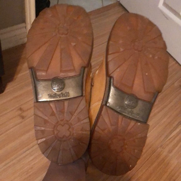 Timberland tan style shoe/boot - Picture 15 of 16